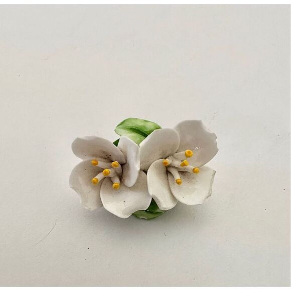 Vintage Denton China apple blossom pin - Picture 1 of 5